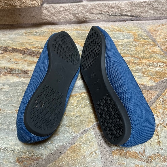 Vivaia Navy Blue Pointed Toe Ballet Flats EU 39 US Size 8.5 - Picture 11 of 12